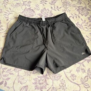 Alo Yoga Alumni Shorts Large